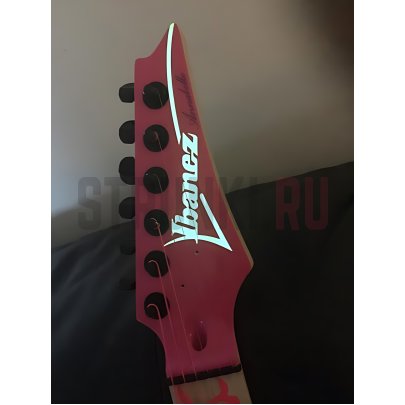 Наклейка на голову грифа гитары "Ibanez Check Style" Струнки.ру, белый