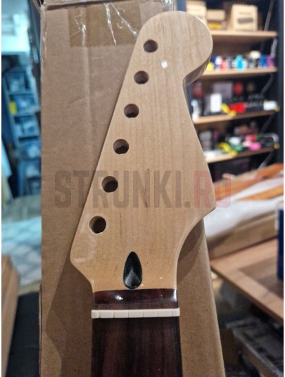 Гриф для электрогитары Stratocaster, кленовый, 22 лада, Bestwood ST M15 High Gloss