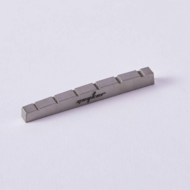 Guyker TI-ST-42mm верхний порожек для электрогитары ST, титан (42х3.5-6мм)