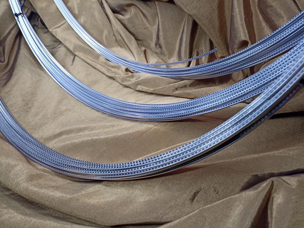 Поступление ладов Jescar